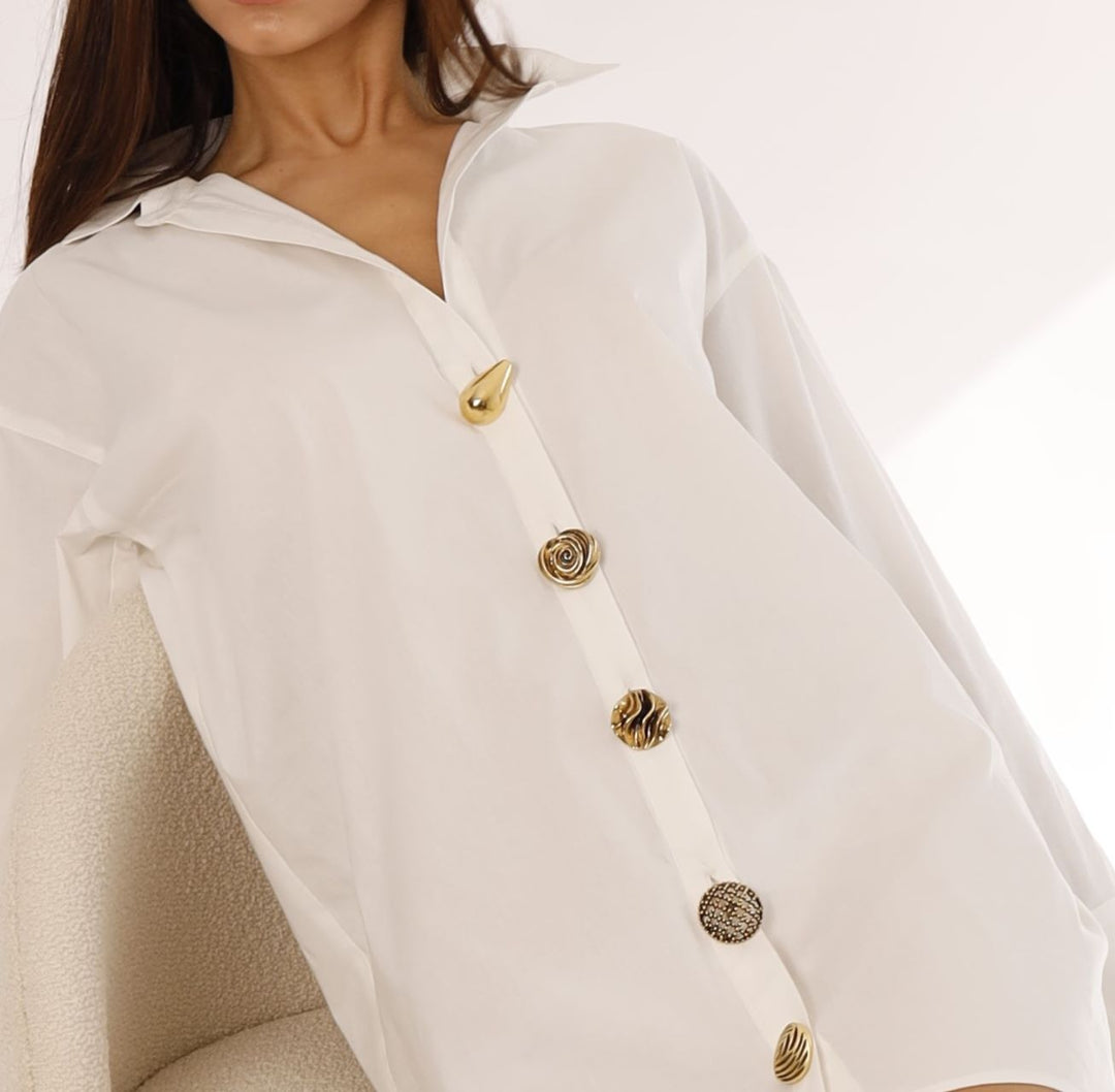 WHITE CHEMISE WITH STATEMENT BUTTONS